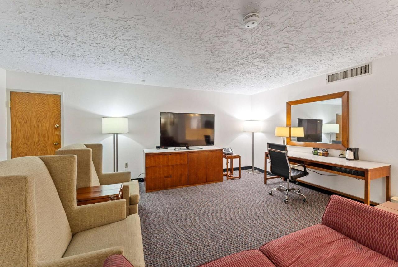 Ramada By Wyndham Cedar City Kültér fotó