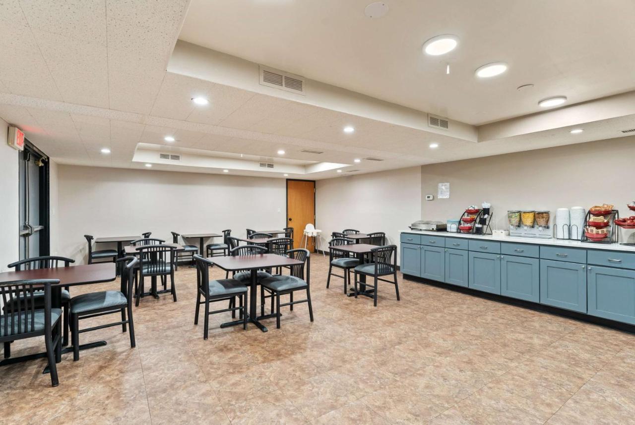 Ramada By Wyndham Cedar City Kültér fotó
