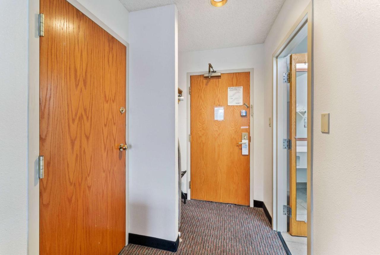 Ramada By Wyndham Cedar City Kültér fotó
