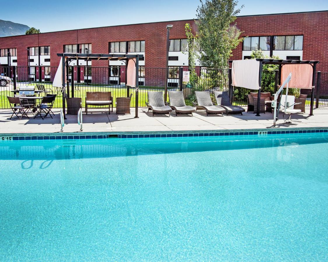 Ramada By Wyndham Cedar City Kültér fotó